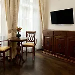 Hotel U Cerneho Orla 4*