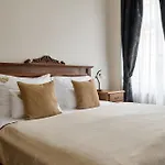 U Cerneho Orla Hotel