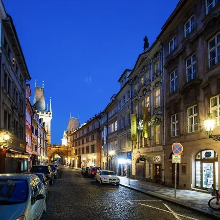 U Cerneho Orla Otel Prag