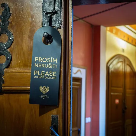 U Cerneho Orla 4* Prága