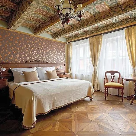 Hotel U černého Orla 4*