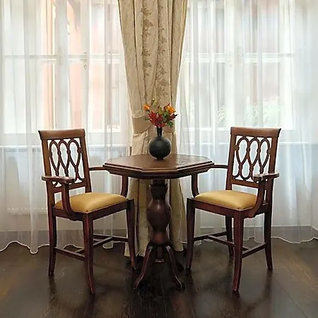 Hotel U černého Orla 4*