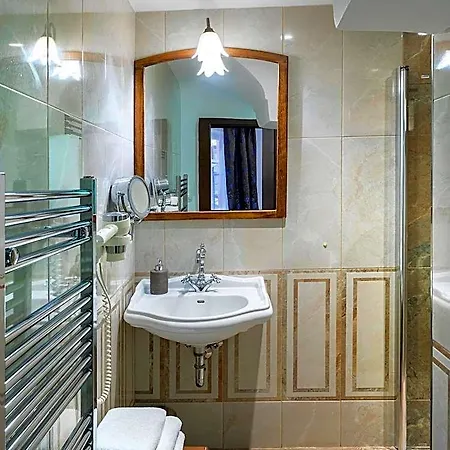 U černého Orla Hotel 4*