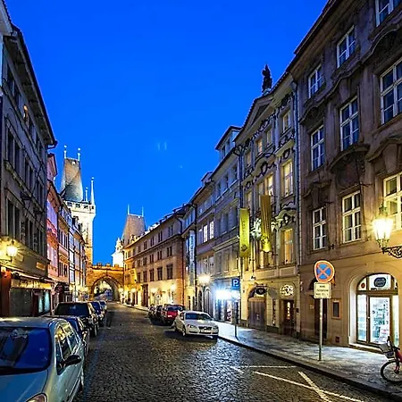 Hotel U černého Orla Praga