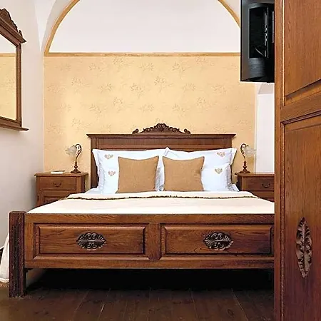 Hotel U černého Orla 4*