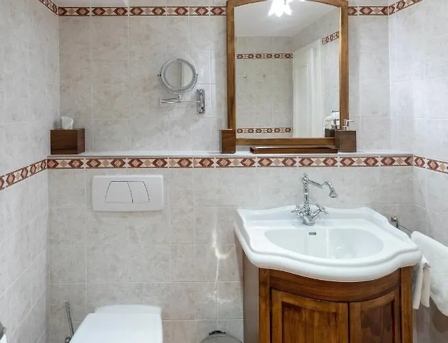 Hotel U Cerneho Orla 4*