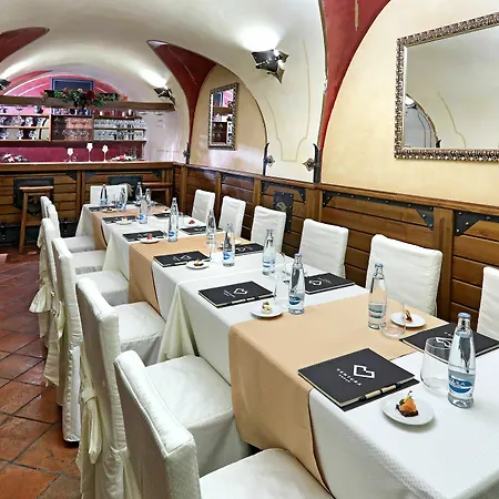 U černého Orla Hotel